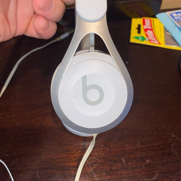Authentic Beats by Dre - Picture 5 of 5